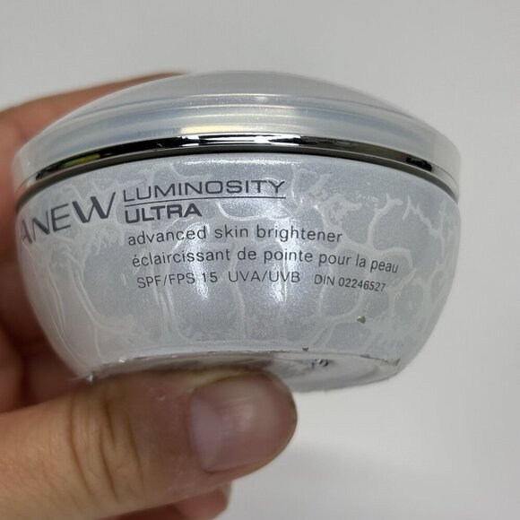 NOS Avon Anew Luminosity Ultra Advanced Skin Brightener - 1.0 oz Cream EXP 2012 - Picture 2 of 6